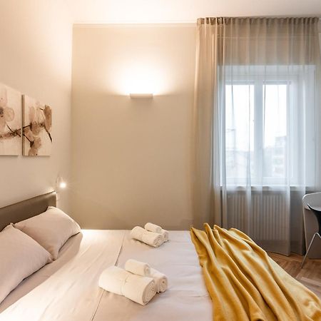 Elegant Design ApartmentDuomo-NavigliA/C E Wi-Fi Milano Exteriör bild